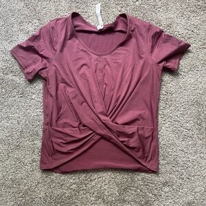 Lululemon 🍋 Crescent Tee